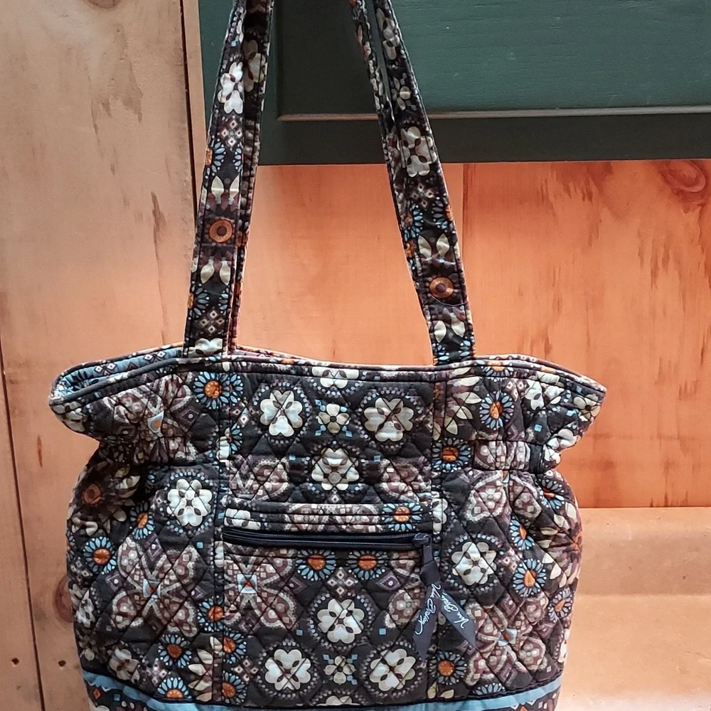 Vera Bradley Purse Canyon - Picture 2 of 7